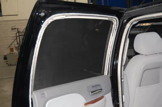 Shielding for cars (signal jammer) inside