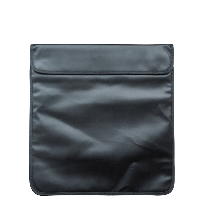 pouch s laptop option 8 closed front