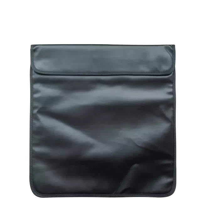 pouch s laptop option 8 closed front